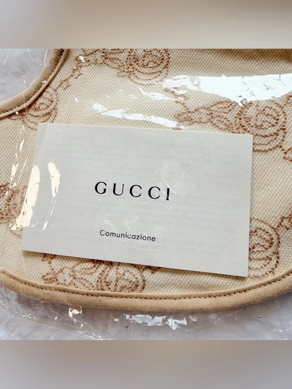 RARE NEW Gucci Peter Rabbit Bib Gift Beige Unisex Baby Girl Boy Infant Tops